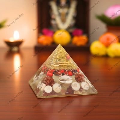 लक्ष्मी पिरामिड – श्री यंत्र सहित वैदिक विधि द्वारा अभिमंत्रित | धन, सौभाग्य और सकारात्मक ऊर्जा का स्रोत